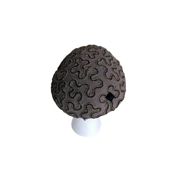 1950s Elegant Beaded Capulet Evening Hat & Hat Pin - Picture 4 of 7